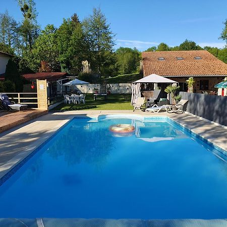 Luxury Safari Tents At Moulin Du Pommier Glamping & Camping Saulgond Exteriör bild