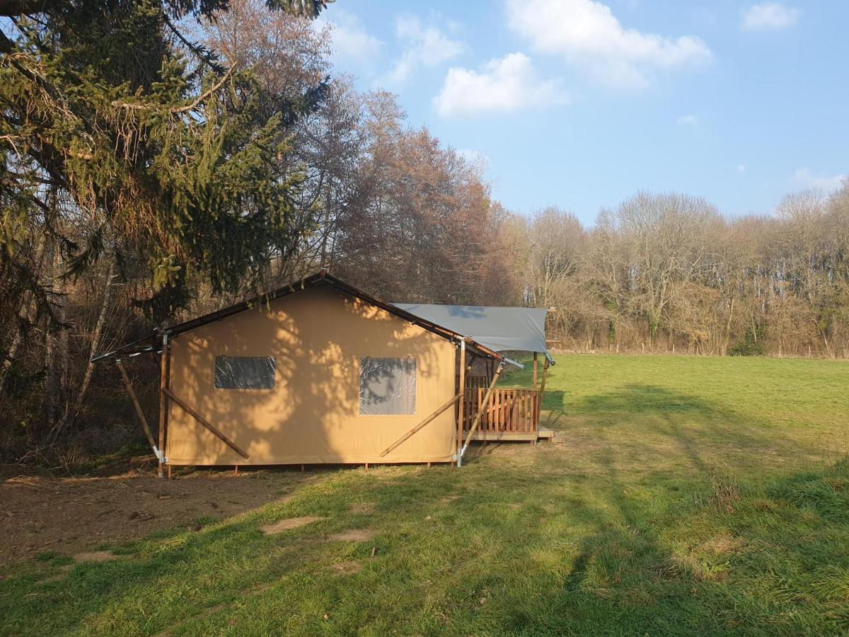 Luxury Safari Tents At Moulin Du Pommier Glamping & Camping Saulgond Exteriör bild