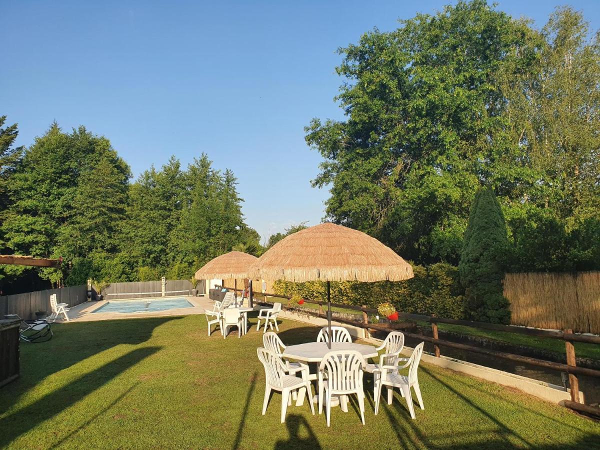 Luxury Safari Tents At Moulin Du Pommier Glamping & Camping Saulgond Exteriör bild