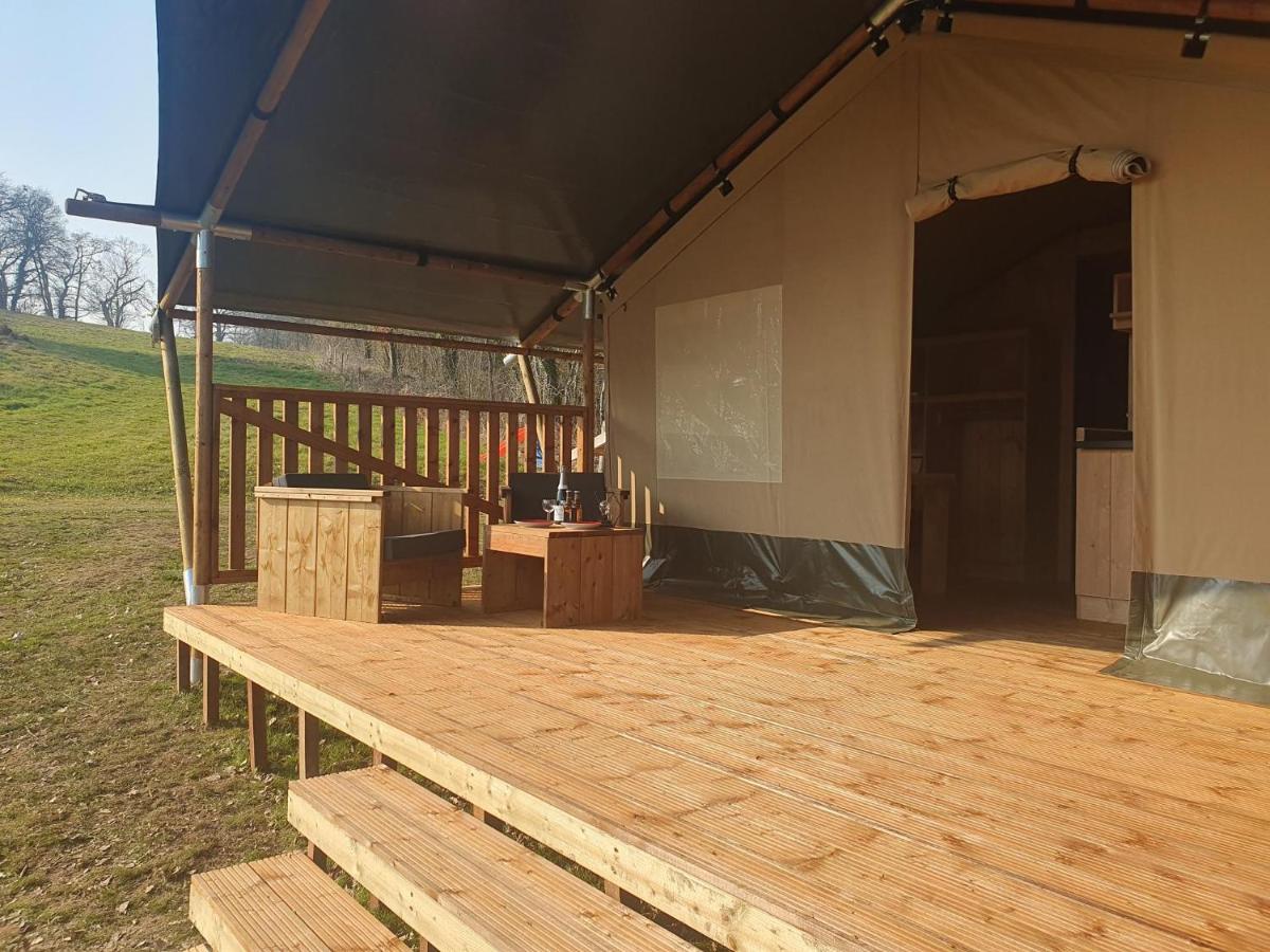 Luxury Safari Tents At Moulin Du Pommier Glamping & Camping Saulgond Exteriör bild