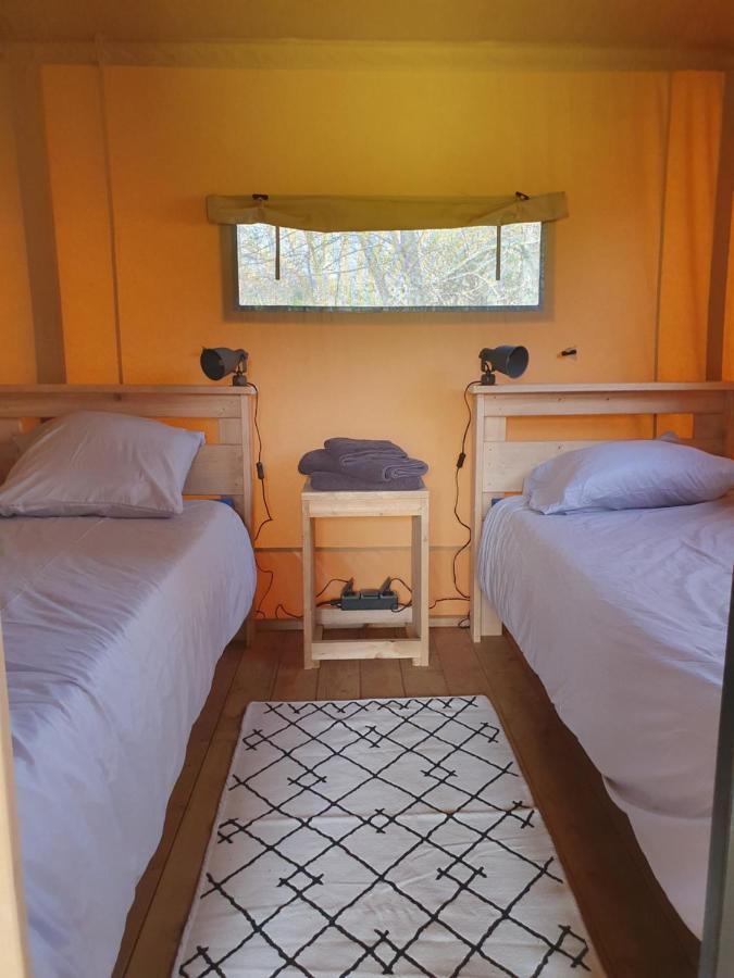 Luxury Safari Tents At Moulin Du Pommier Glamping & Camping Saulgond Exteriör bild