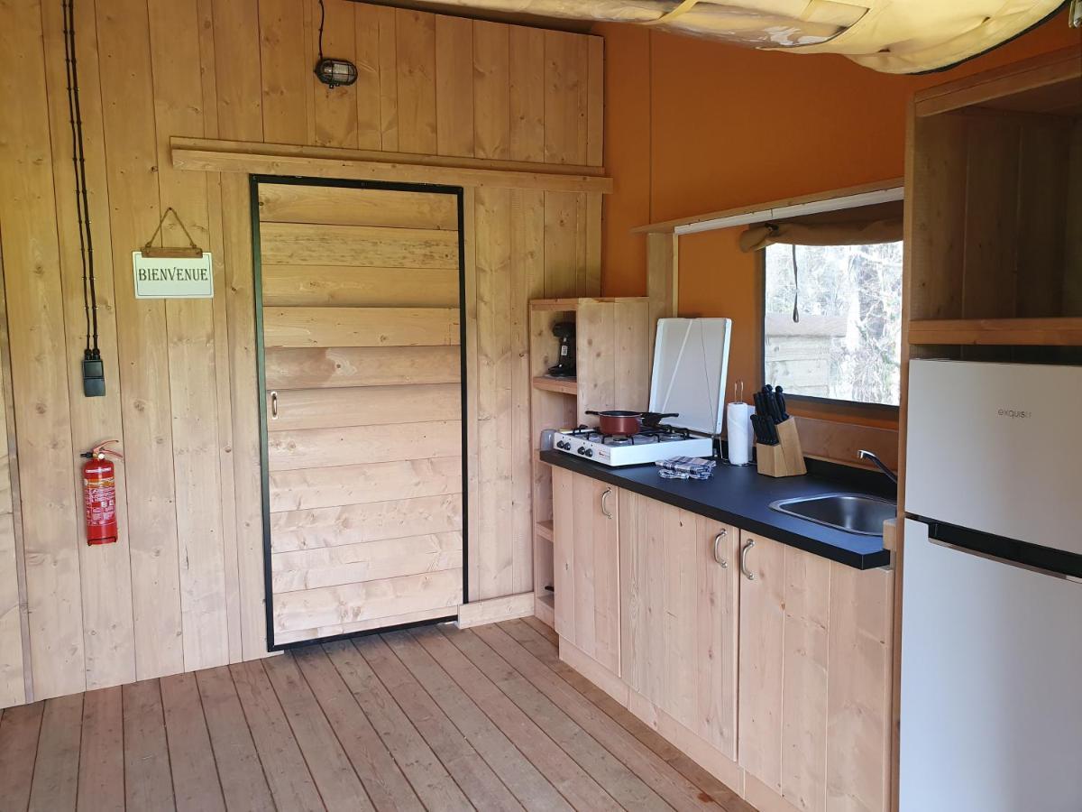 Luxury Safari Tents At Moulin Du Pommier Glamping & Camping Saulgond Exteriör bild