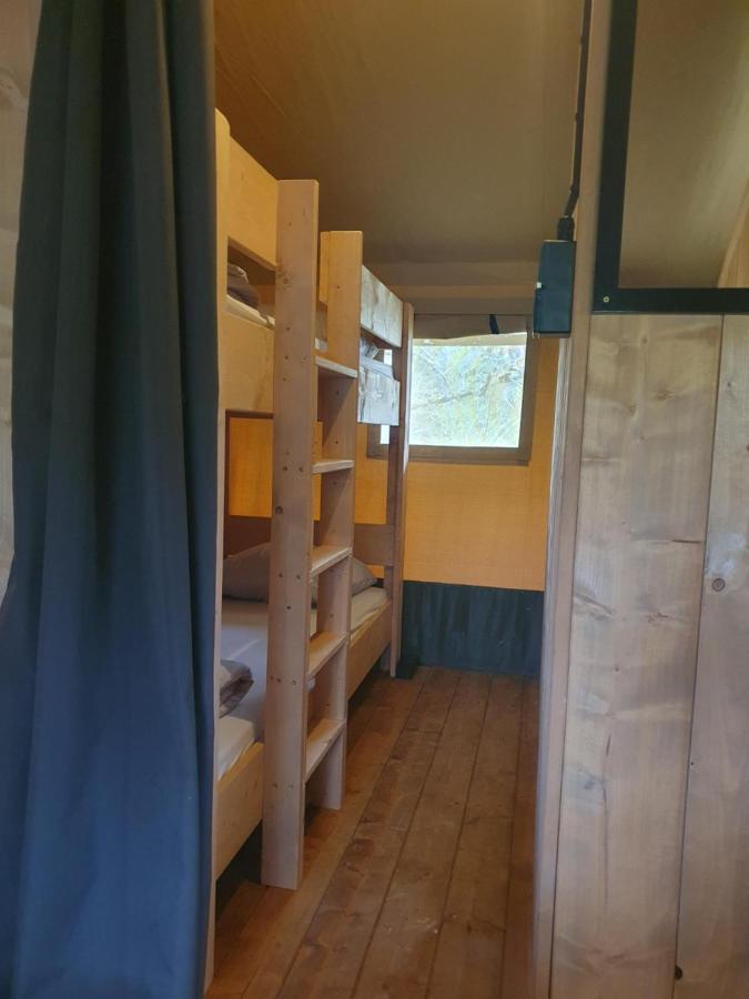 Luxury Safari Tents At Moulin Du Pommier Glamping & Camping Saulgond Exteriör bild