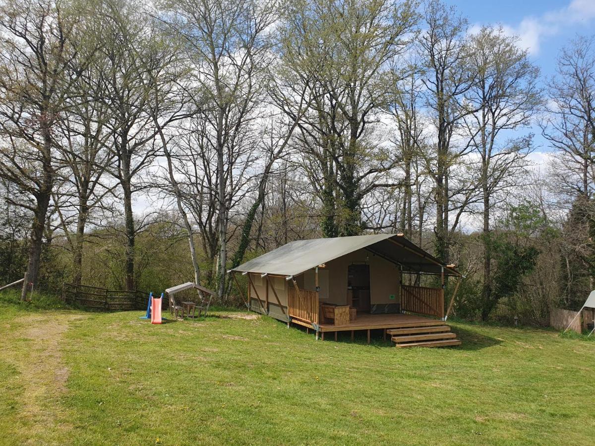 Luxury Safari Tents At Moulin Du Pommier Glamping & Camping Saulgond Exteriör bild