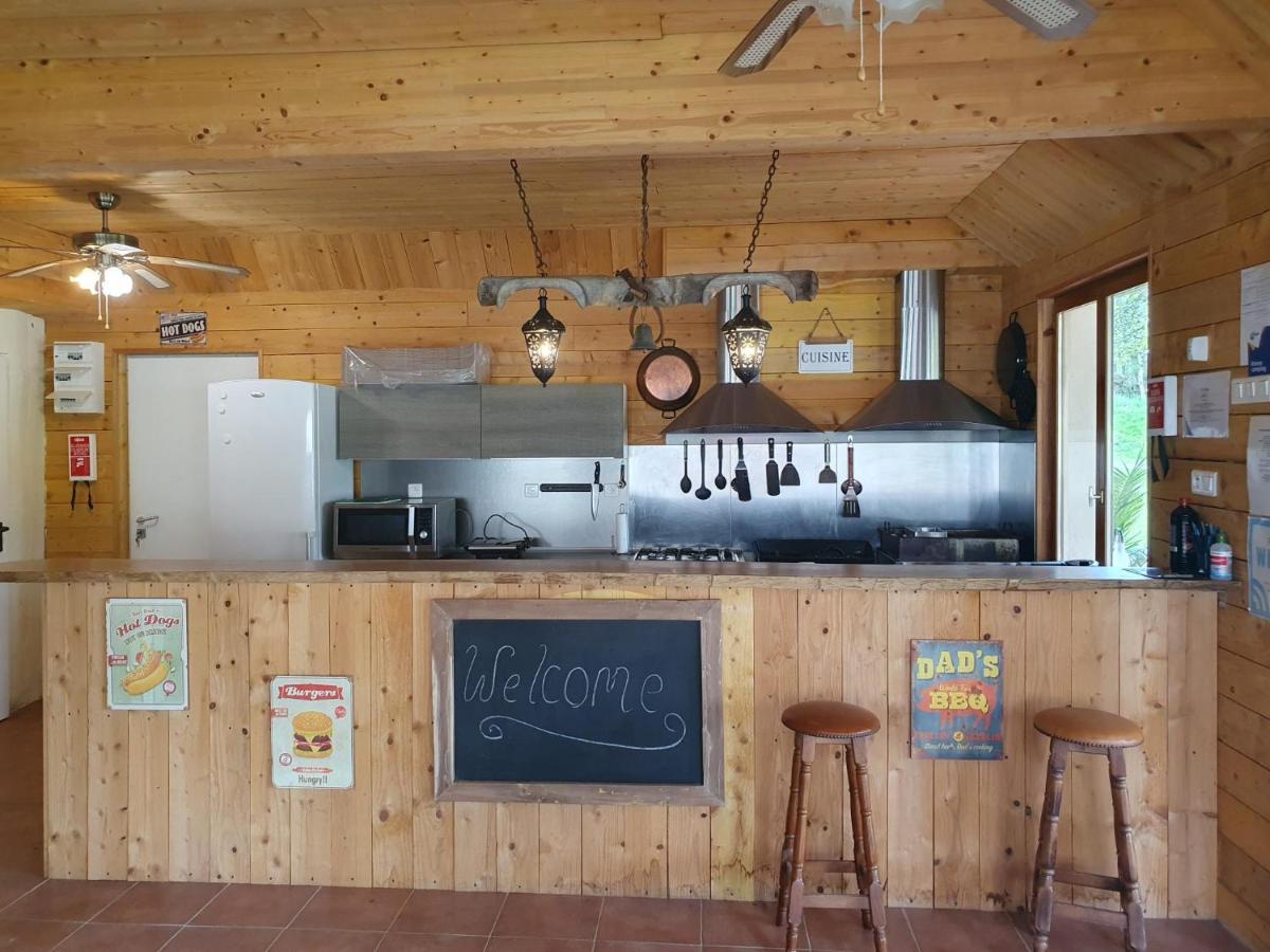 Luxury Safari Tents At Moulin Du Pommier Glamping & Camping Saulgond Exteriör bild