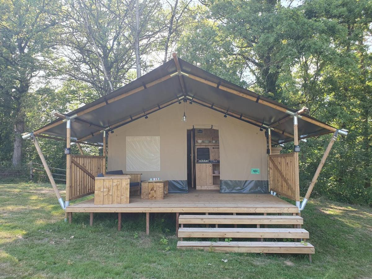 Luxury Safari Tents At Moulin Du Pommier Glamping & Camping Saulgond Exteriör bild